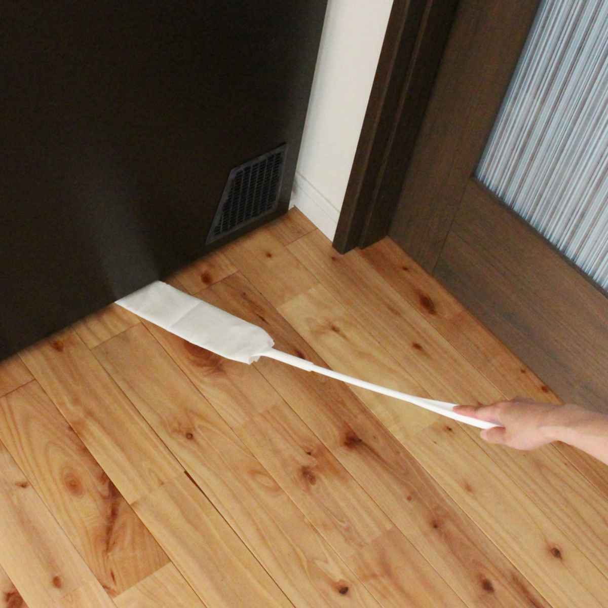 フローリングワイパー シートでスキマキーレー ユースフルシリーズ （ すき間掃除 冷蔵庫の下 棚下 ホコリ お掃除シート 取り付け可能 厚さ1cm ハンディワイパー 掃除用品 キッチン 家電 リビング ベッド 大掃除 ）