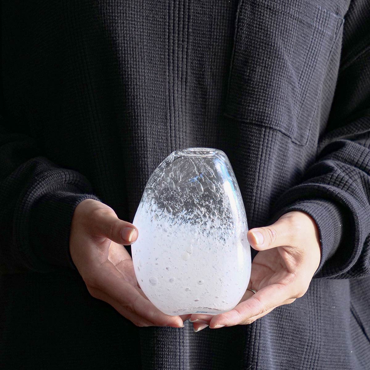 花瓶 DGマコベース 幅10×奥行6.5×高さ13.5cm クリアホワイト ガラス
