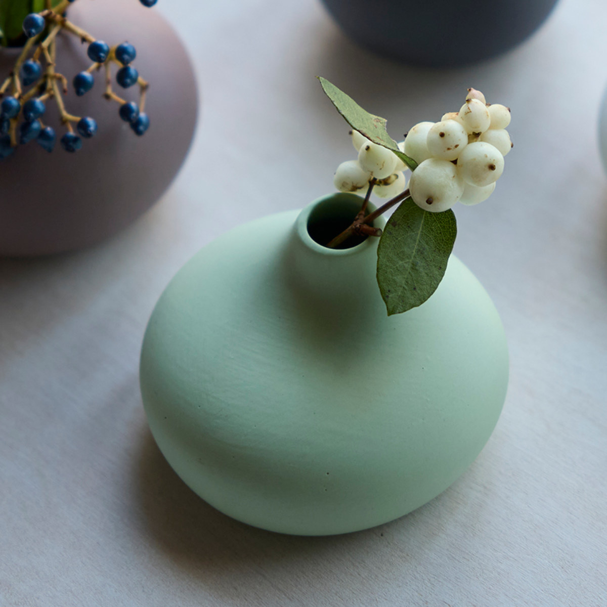 花瓶 AYAフラワーベース フラット 陶器 （ 花びん 花器 ベース 無地