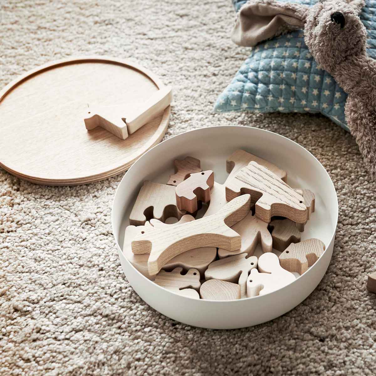 RIN（山崎実業） 特典付き 山崎実業 RIN 蓋付き収納ケース ラウンド