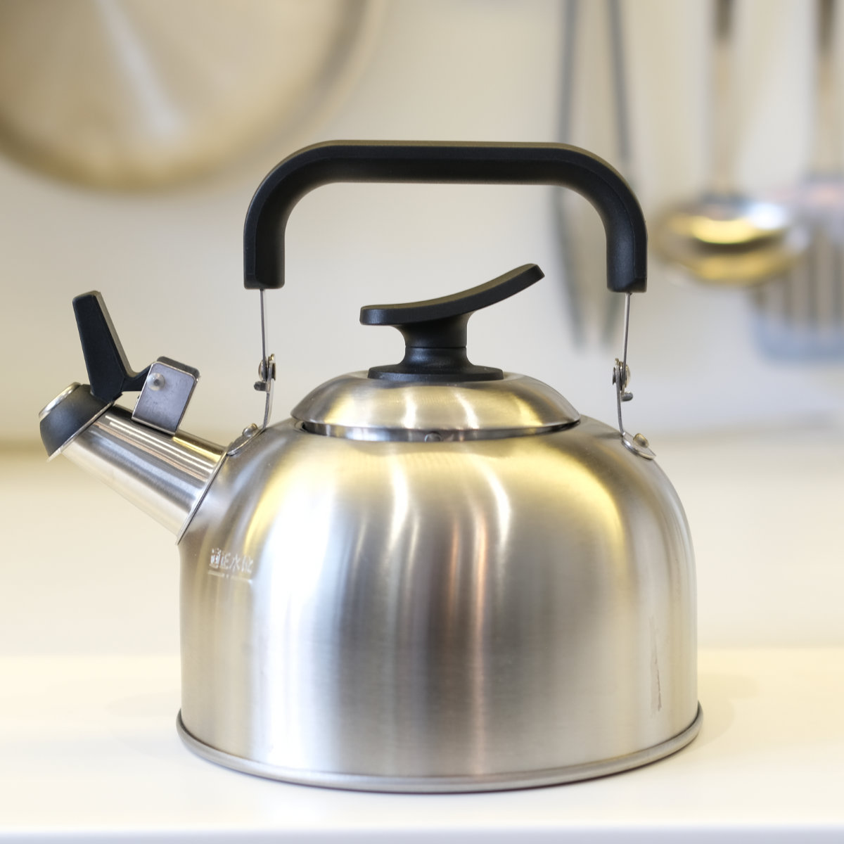 パール金属 笛吹きケトル 1.6L チーノ ステンレス製 （ IH対応 ガス火