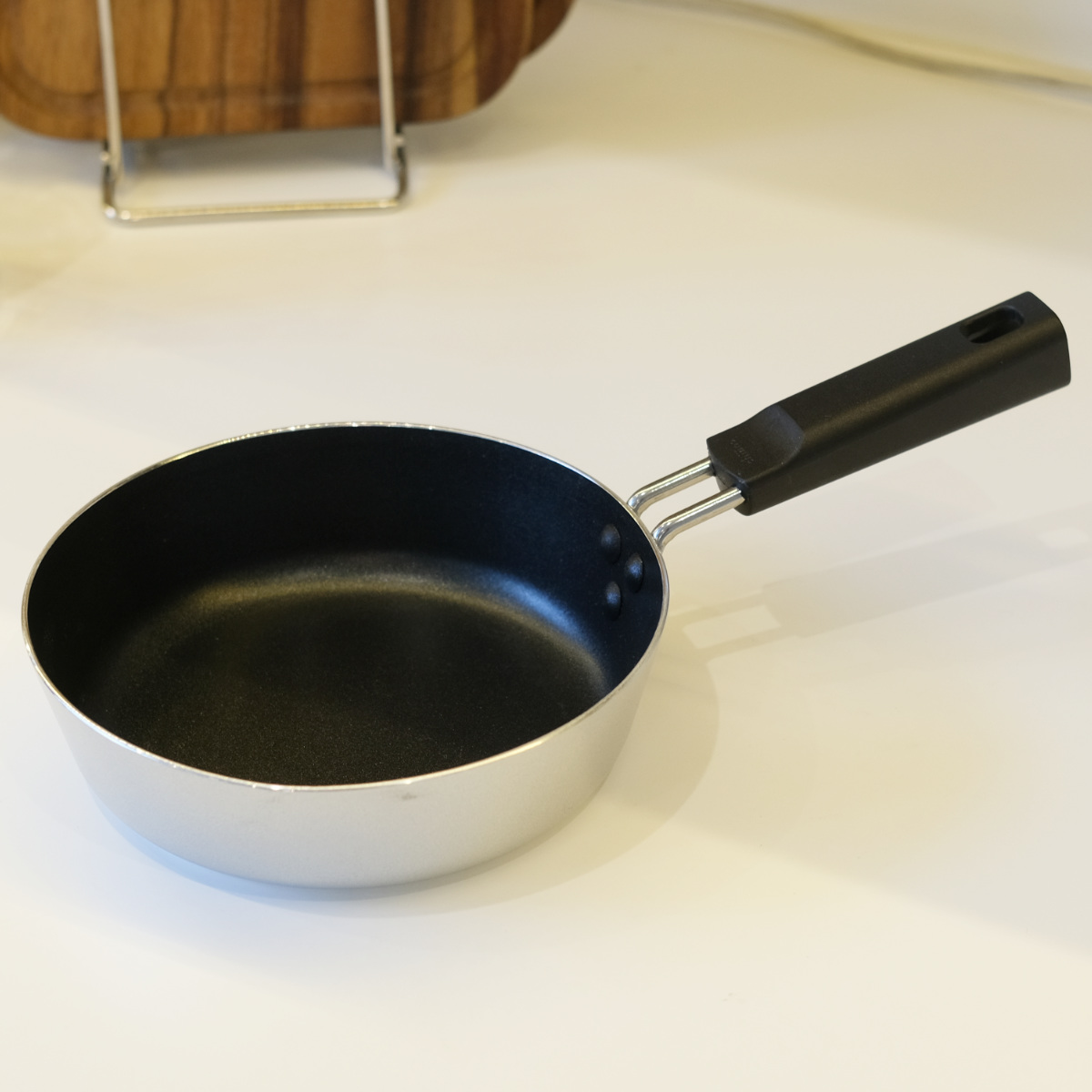 パール金属 フライパン 18cm IH対応 チーノ フッ素加工 （ ガス火 IH