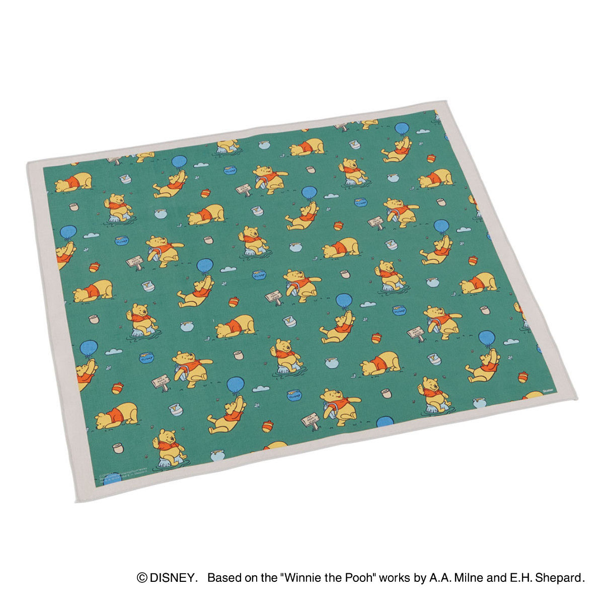 スケーター ランチクロス 52cm 大判 （ くまのプーさん 魔女の宅急便