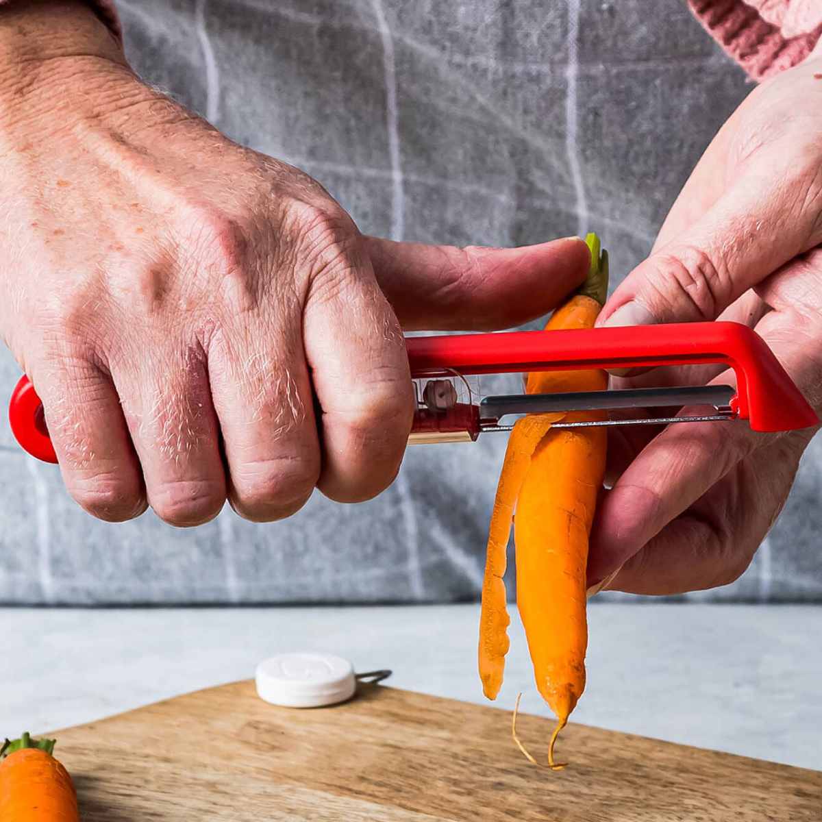 アントレックス ピーラー 縦型 dreamfarm Sharple （ 皮剥き器 皮むき