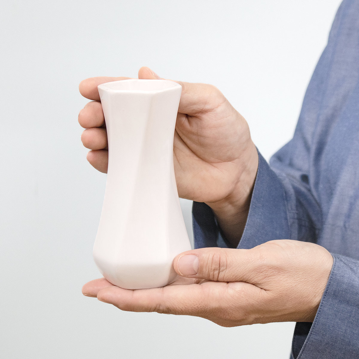 花瓶 モノトーンフラワーベース 陶器 幅7×奥行7×高さ14cm （ フラワー