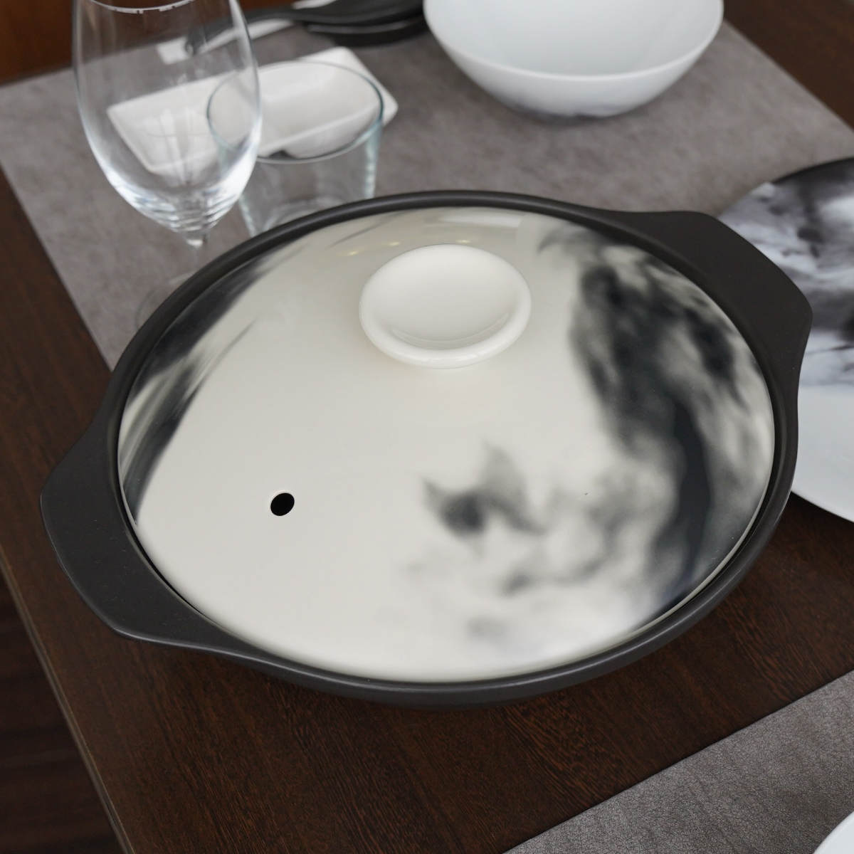 M.STYLE（エムスタイル） 土鍋 9号 ガス火専用 Flow 直火軽量土鍋