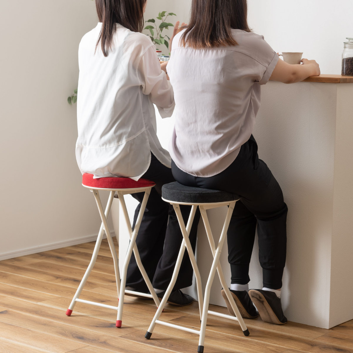 東谷 折りたたみ椅子 ハイスツール 座面高60cm スチール （ 折りたたみ