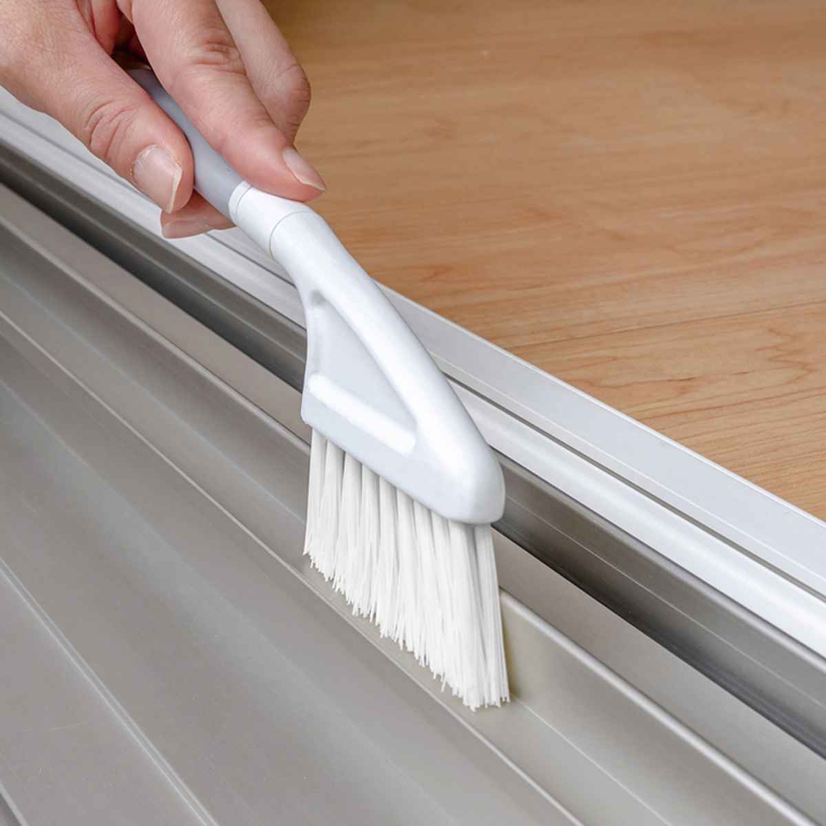 ブラシ アズマジック 取替可能ブラシ ブラシ薄型 柄付き BA740 （ 掃除 掃除用品 すき間掃除 掃除用ブラシ 本体 窓掃除 サッシ ）
