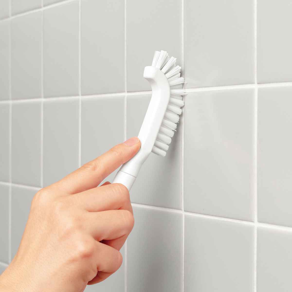 ブラシ アズマジック 取替可能ブラシ ブラシカーブ大 柄付き BA741 （ 掃除 掃除用品 すき間掃除 掃除用ブラシ 本体 浴室掃除 お風呂 タイル 目地 ）