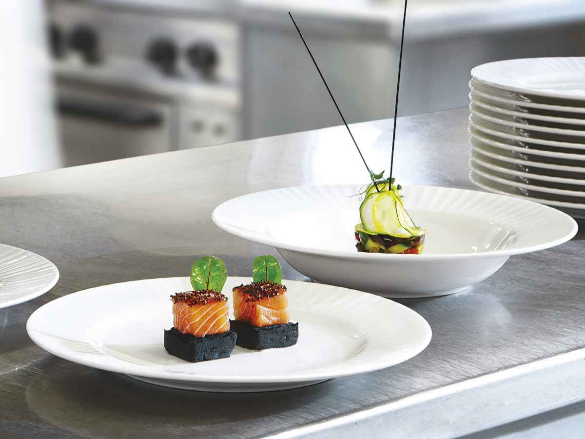 プレート 30cm METROPOLIS 磁器 （ 食洗機対応 電子レンジ対応