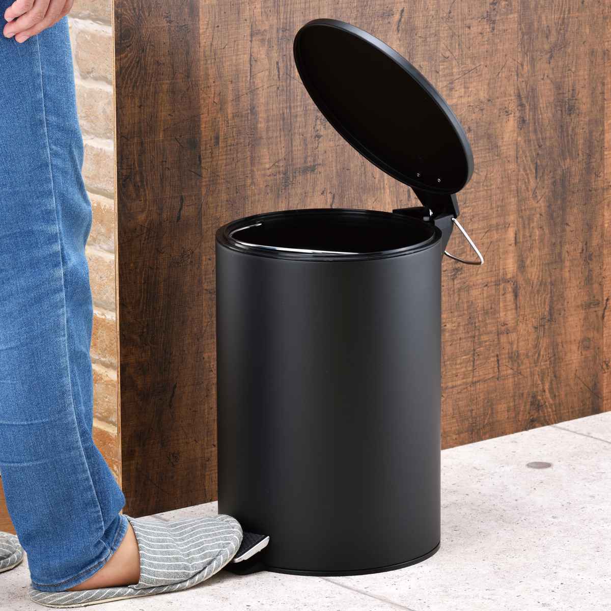 ベルサーチ　黒色　ゴミ箱　イタリア製　インテリア　中古品 楽天市場】センサー ゴミ箱 60lの通販