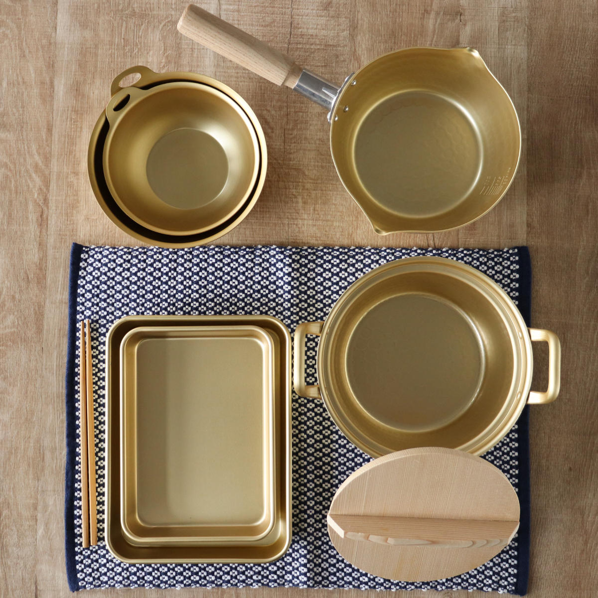 北陸アルミニウム 両手鍋 18.5cm 小伝具 アルミ段付鍋 木蓋付 日本製