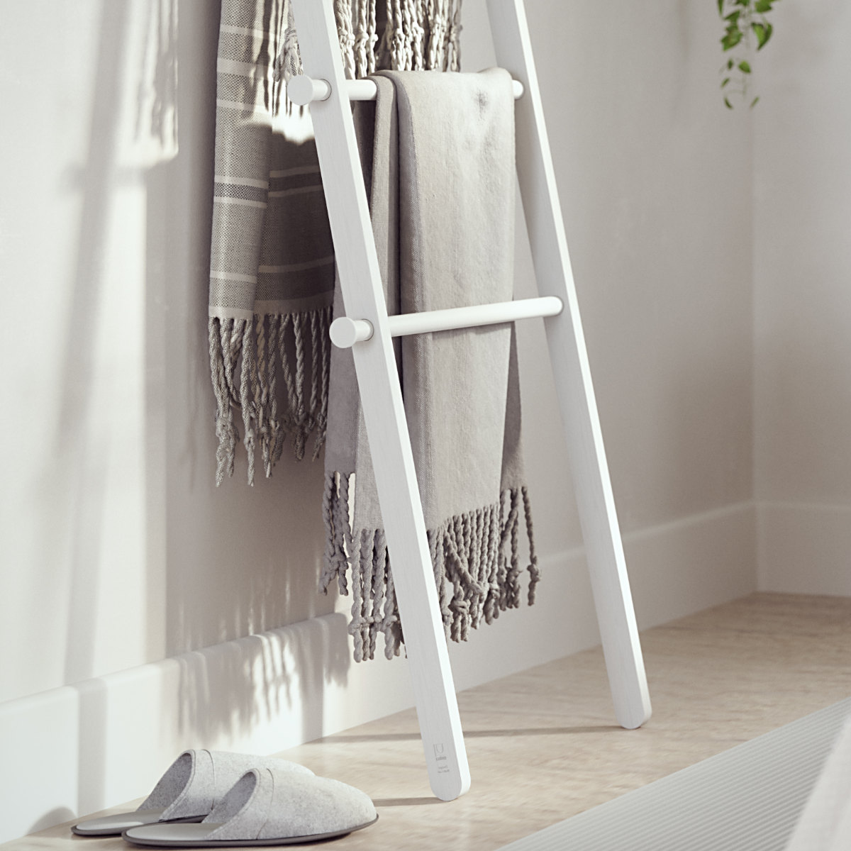 Umbra（アンブラ） リーナ ラダーラック ハンガーラック 幅51×高さ