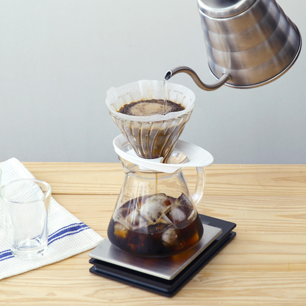 HARIO（ハリオ） 透過ドリッパー V60 1〜2杯用 耐熱ガラス VDGR-01-B