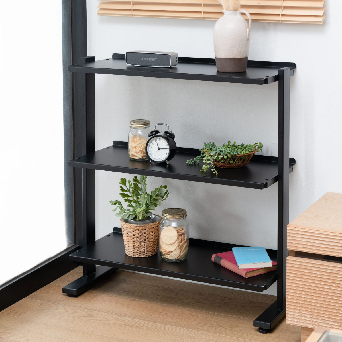 東谷 マガジンラック 3段 棚板角度調整 シェルフ スチール製 約幅