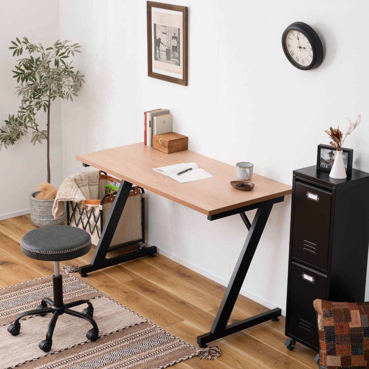 東谷 デスク 幅120cm アジャスター付き （ 木目調 おしゃれ パソコン