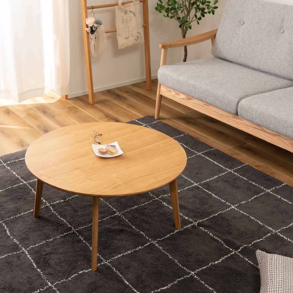 東谷 ローテーブル 高さ38cm 天然木 組立品 （ 座卓 小さめ 丸 北欧