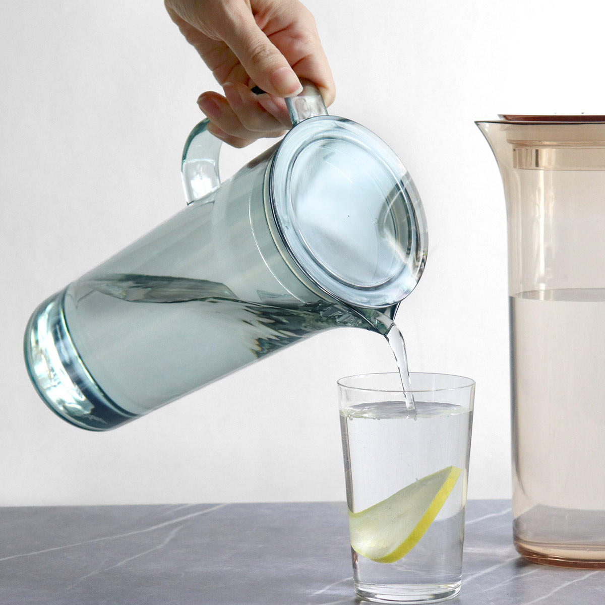 フィルター付きプラスチックピッチャー 約1リットル リッチェル（Richell） 冷水筒 ピッチャー 1L クリアジャグ