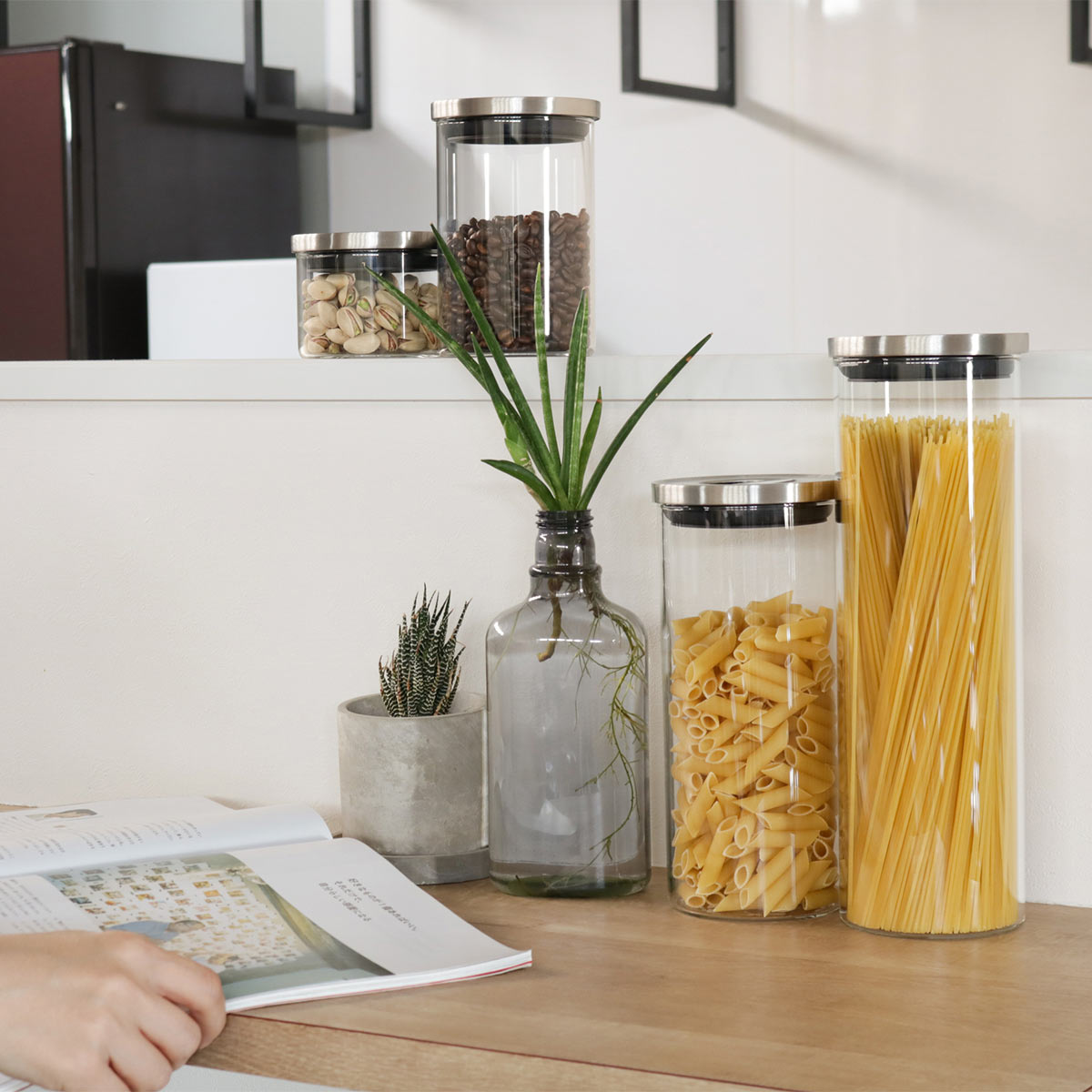 フランスアンティーク・ペアのエナメルキャニスター/パスタ・お米入れ SALUS 保存容器 プレス キャニスター パスタ （ セイラス 密閉 ガラス