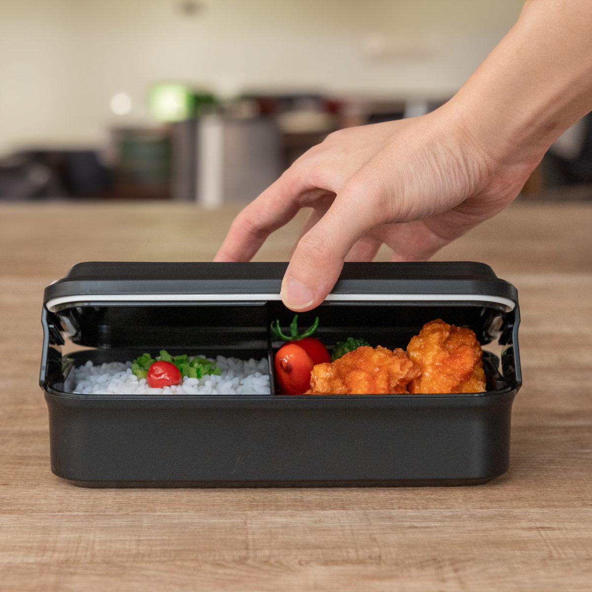 OSK（オーエスケー） お弁当箱 メタリックスタイル 850ml 1段 保冷