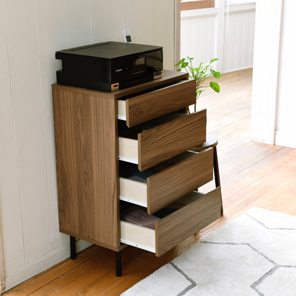 リビングチェスト 4段 北欧モダン Fresser 約幅56cm （ チェスト 脚付