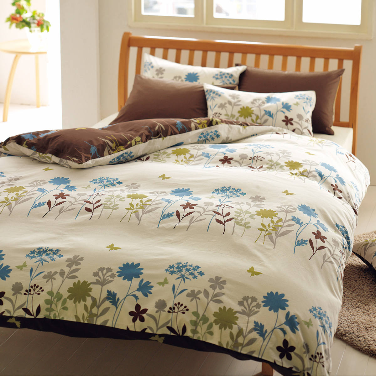 西川（nishikawa） 掛け布団カバー リバーシブル フラワーモチーフ mee