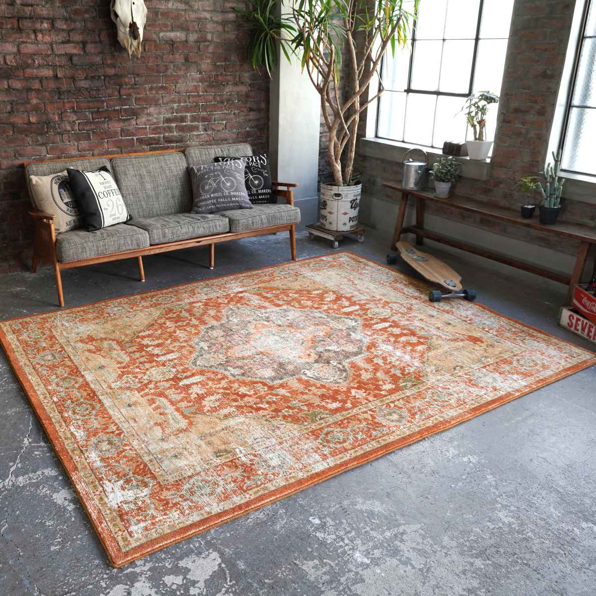 ヴィンテージ　絨毯　ラグ　レトロ 今話題の「ヴィンテージラグ」とは？時を経て注目されるオールドの絨毯