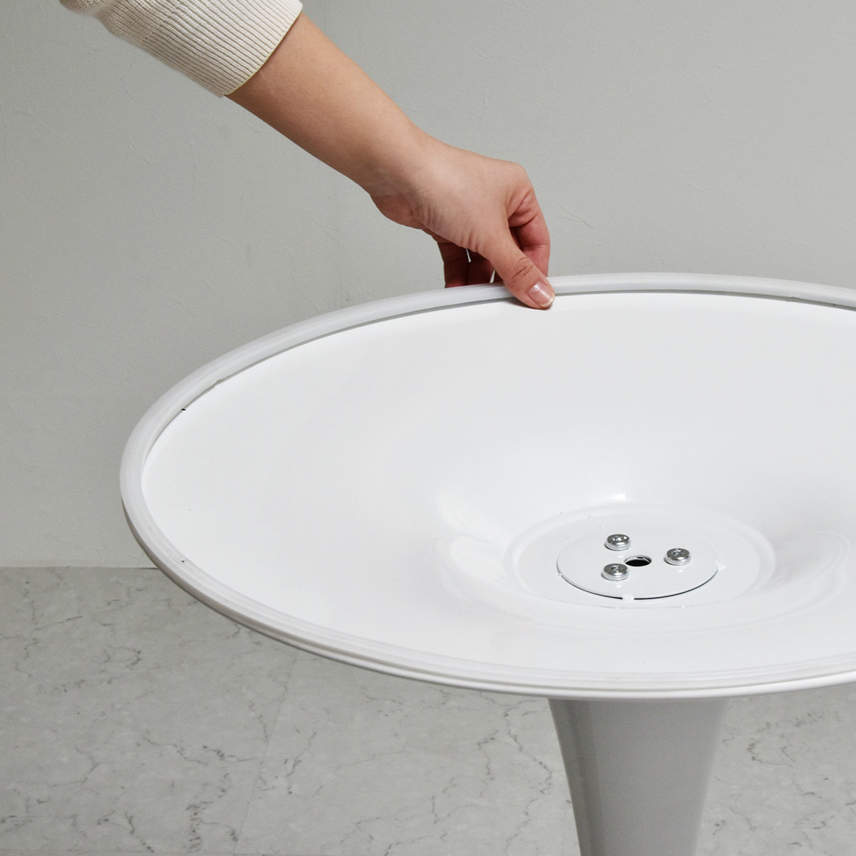 B.Bファニシング カフェテーブル 幅70cm 丸 ホワイト （ 丸テーブル