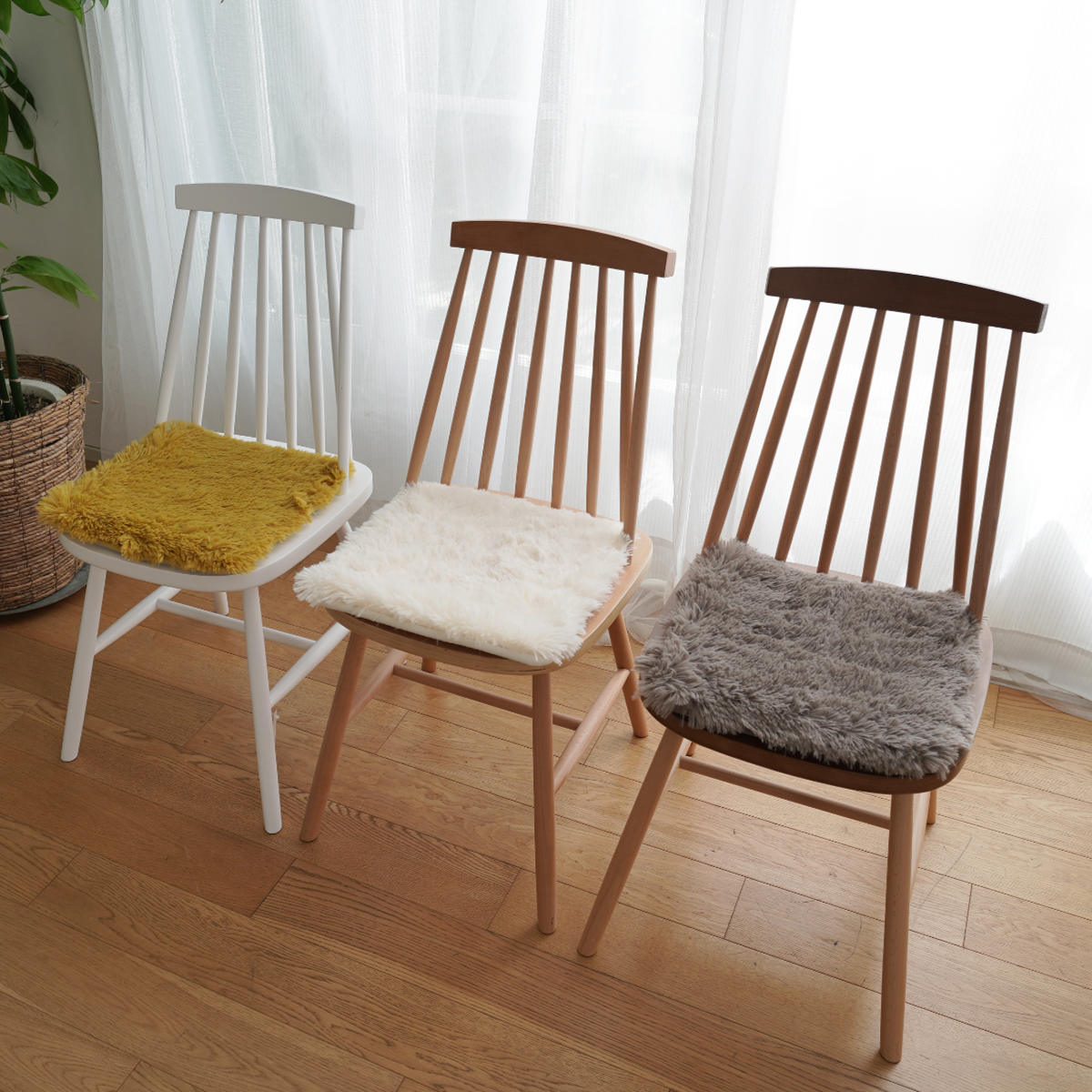 ERARE（エラーレ） チェアパッド 2層ウレタン シャギー 四角 くすみ