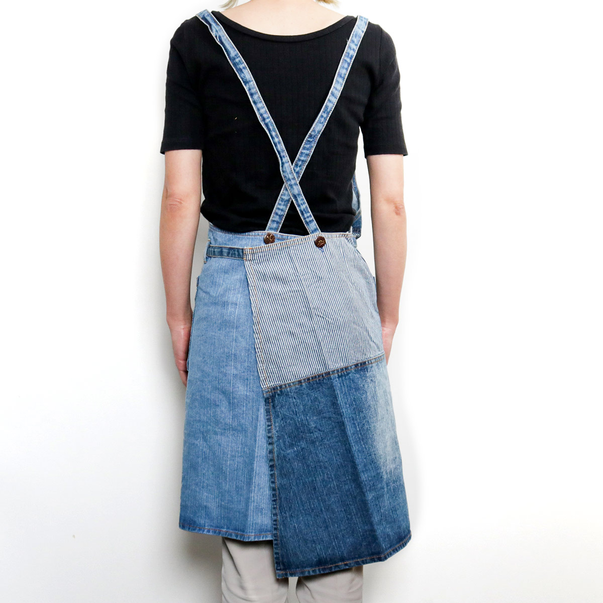 パッチワークデニムエプロン エプロン パッチワークデニムクロスエプロン （ ポケット付き デニム