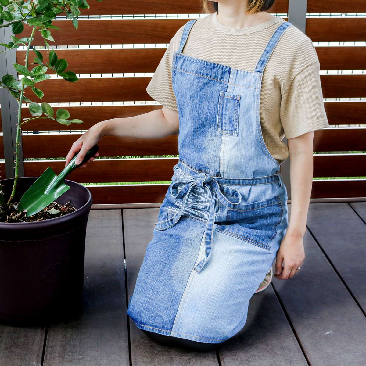 エプロン パッチワークデニムクロスエプロン （ ポケット付き デニム
