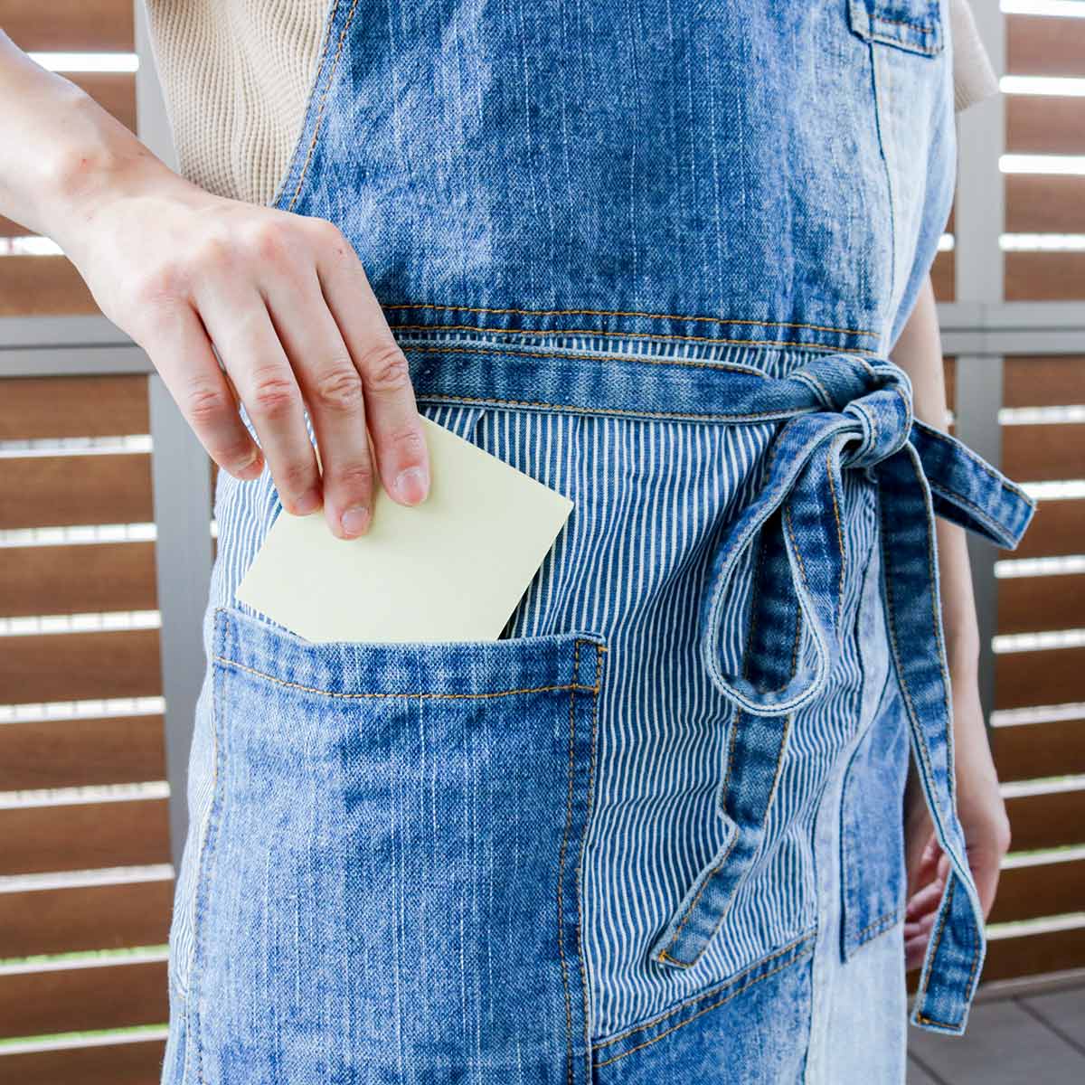 エプロン パッチワークデニムクロスエプロン （ ポケット付き デニム