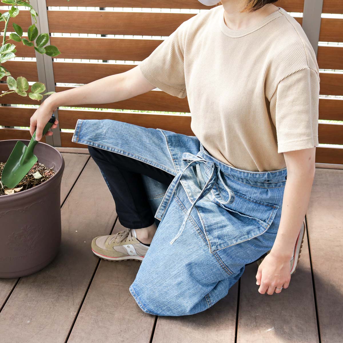 エプロン パッチワークデニムギャルソンロング （ ポケット付き デニム
