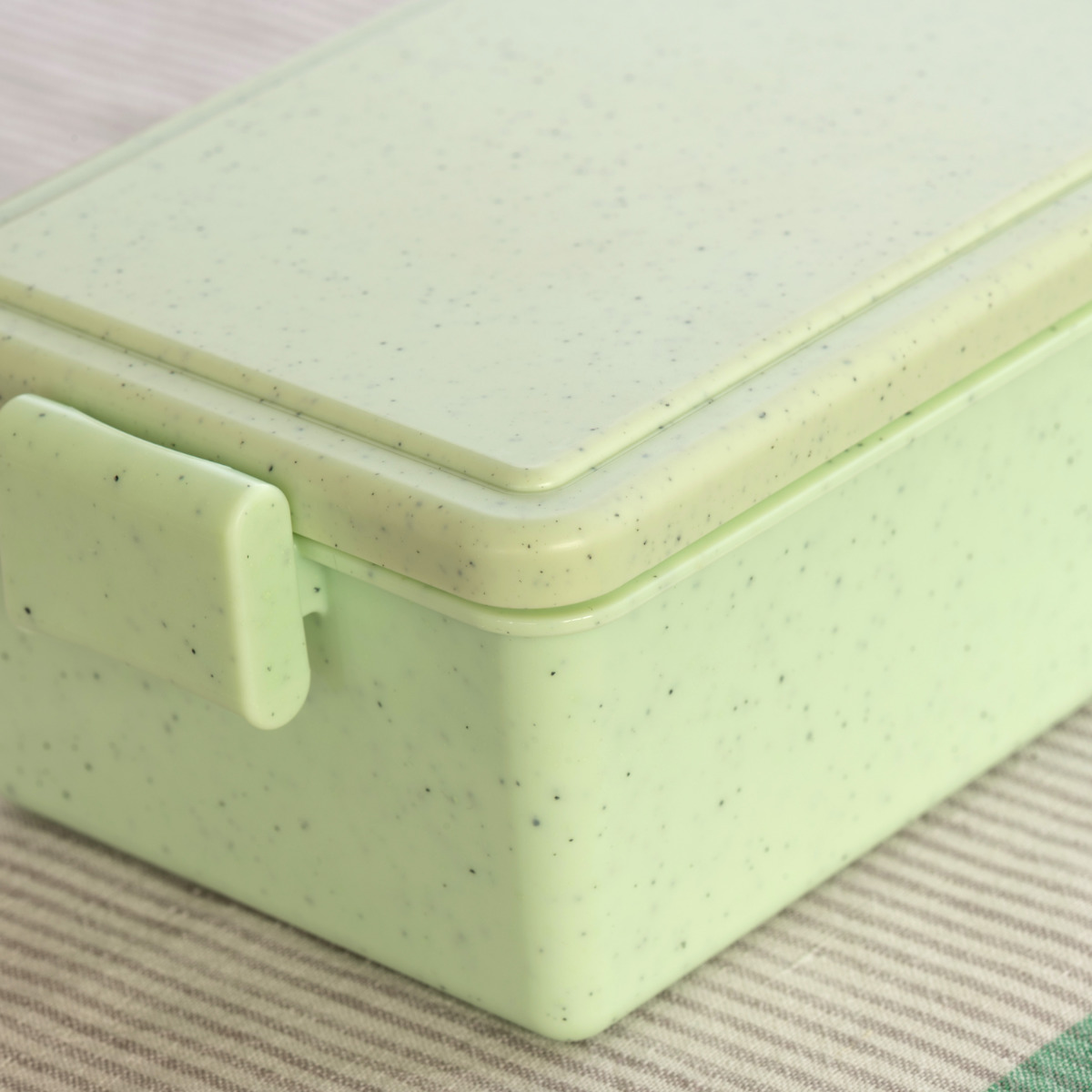 三好製作所 お弁当箱 GEL-COOL square M ジェラート 1段 400ml 三好製作所 お弁当箱 GEL-COOL square M ジェラート 1段 400ml