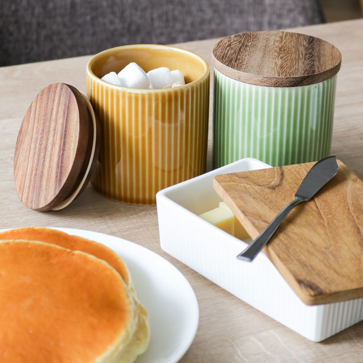 ViV（ヴィヴ） バターケース （ ヴィヴ 陶磁器 日本製 スリット付き