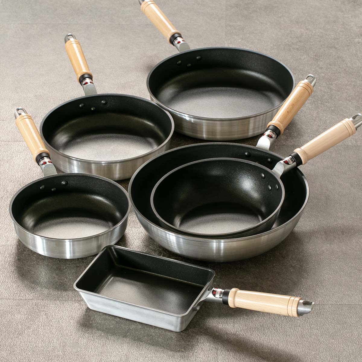 北陸アルミニウム いため鍋 30cm ガス火専用 深型フライパン 新マイ