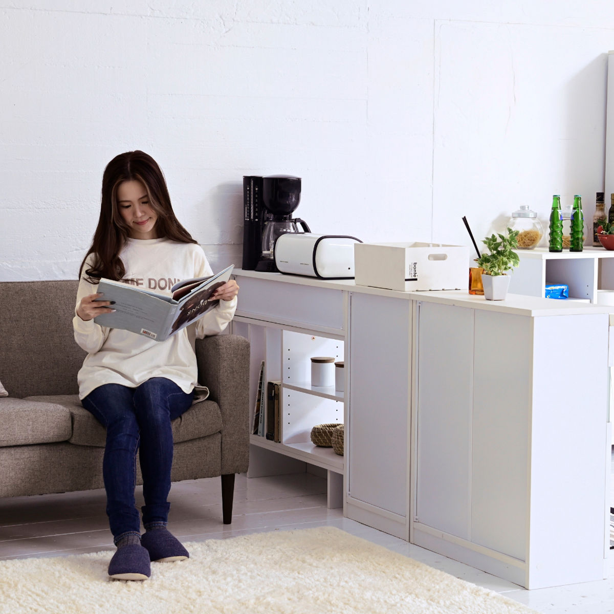 カウンター下収納 開き戸 キャビネット 鏡面前板 幅60cm （ カウンター