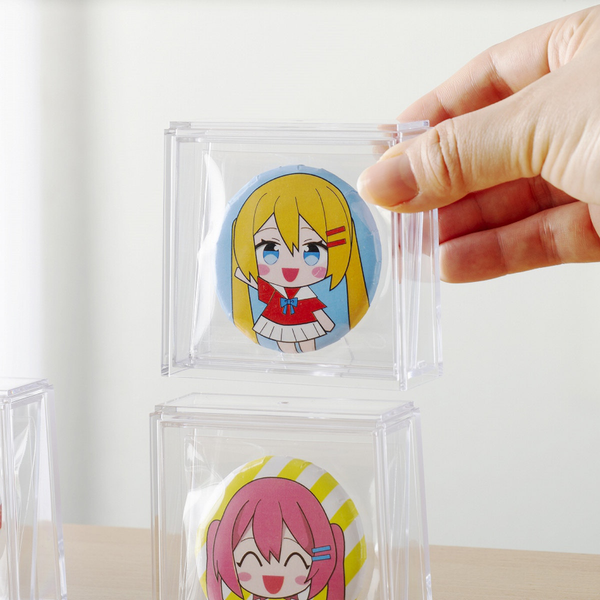 缶バッジディスプレイケース 幅8.1×奥行3.1×高さ7.8cm クリア （ 缶バッチ 缶バッジ 推し 収納ケース 透明 積み重ね バッジ バッチ ディスプレイ 卓上 ） | イノマタ化学 | 04