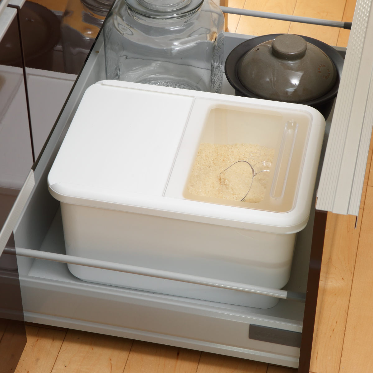 米びつ 10kg 引出し収納米びつ10kg用 （ 保存容器 米櫃 ライスストッカー 引出し用 スリム 冷蔵庫 日本製 計量カップ付き プラスチック ） | パール金属 | 04