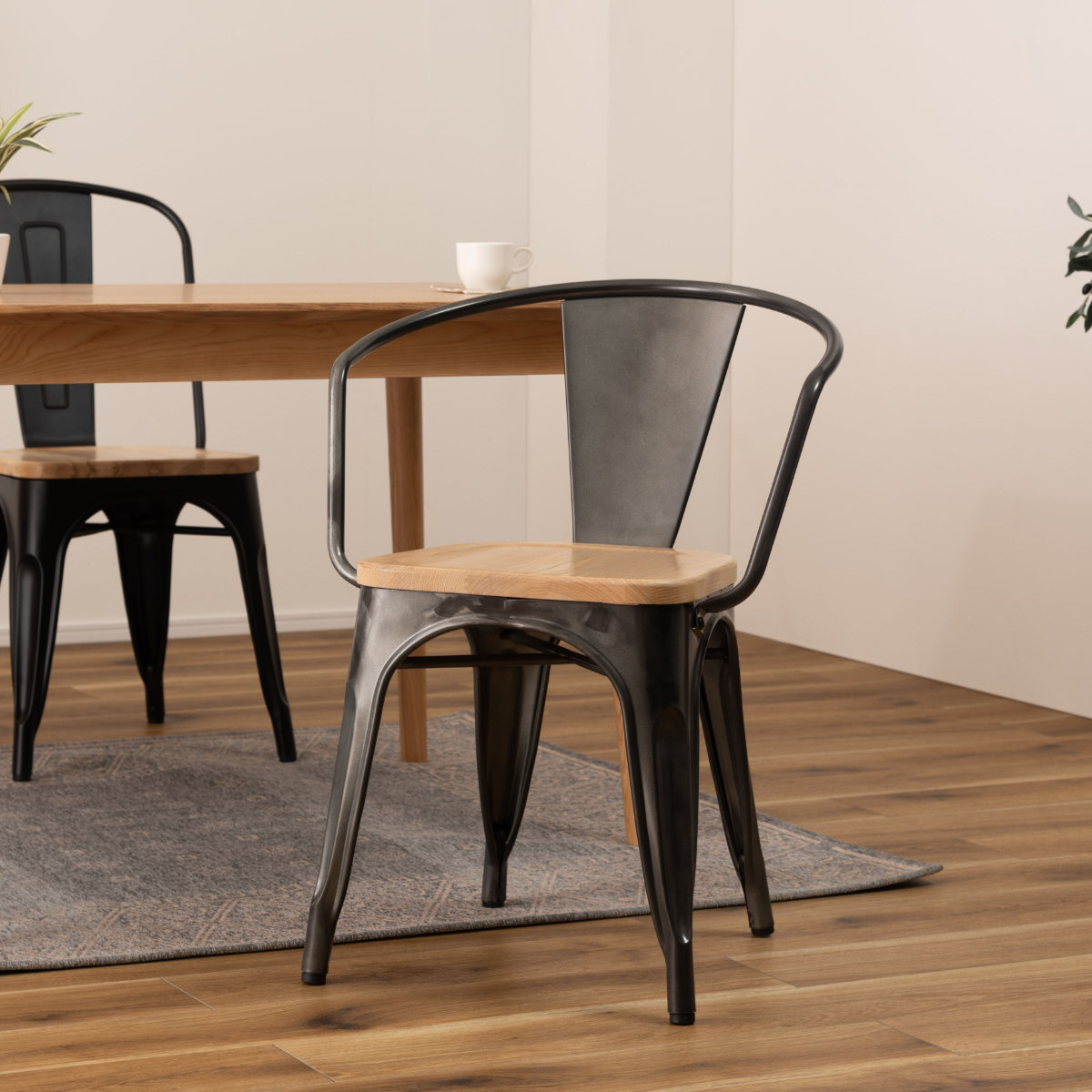 東谷 ダイニングチェア 座面高44.5cm 木製座面 肘付き 2脚セット