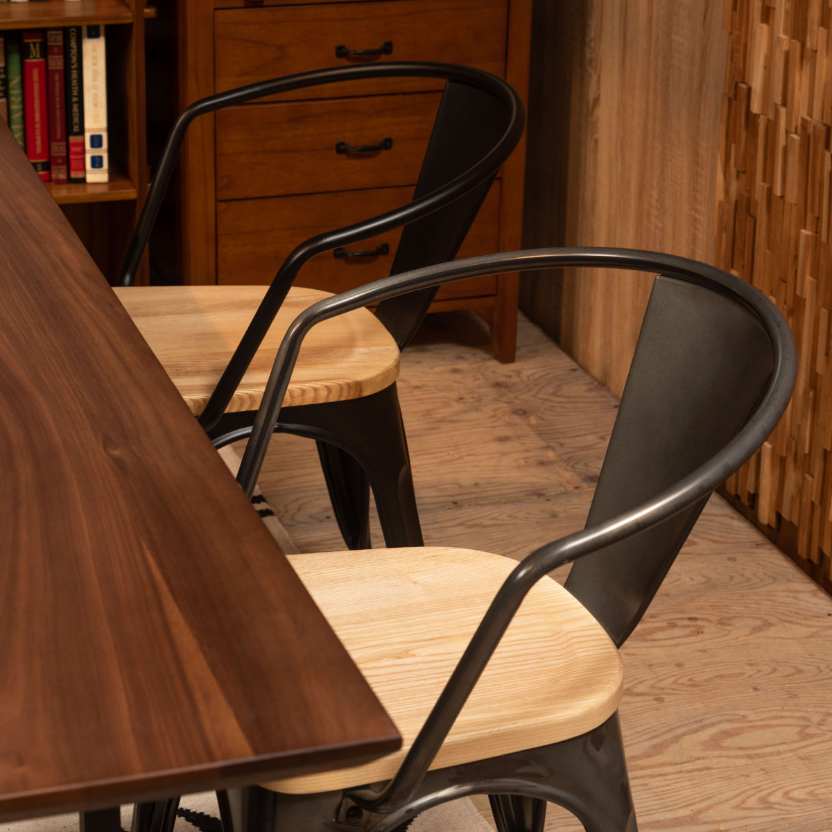 東谷 ダイニングチェア 座面高44.5cm 木製座面 肘付き 2脚セット