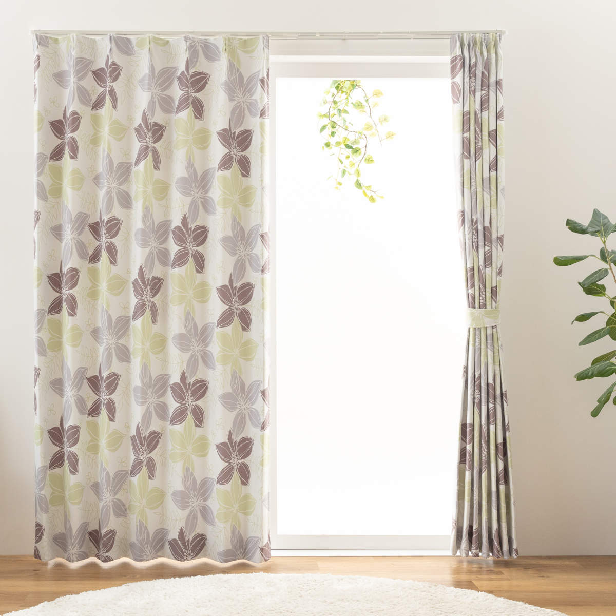 ユニベール（UNIVERS） 遮光カーテン 2級遮光 形状記憶 花柄 幅100cm