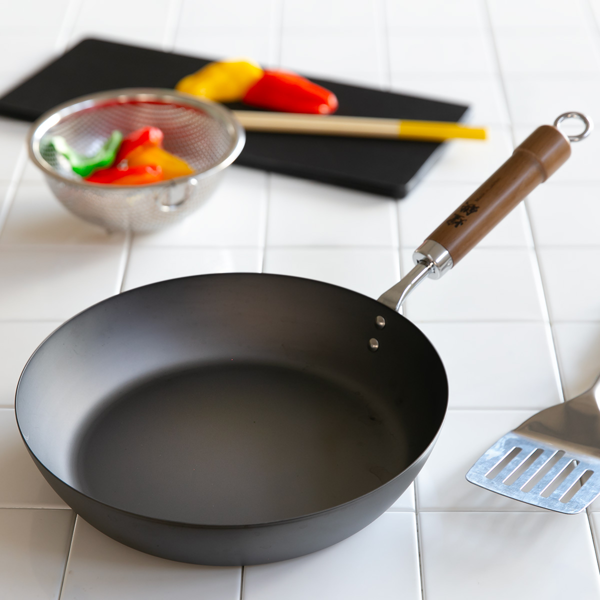 鉄フライパン 20cm 煌鉄 窒化加工 日本製 （ IH対応 ガス火対応 炒め鍋