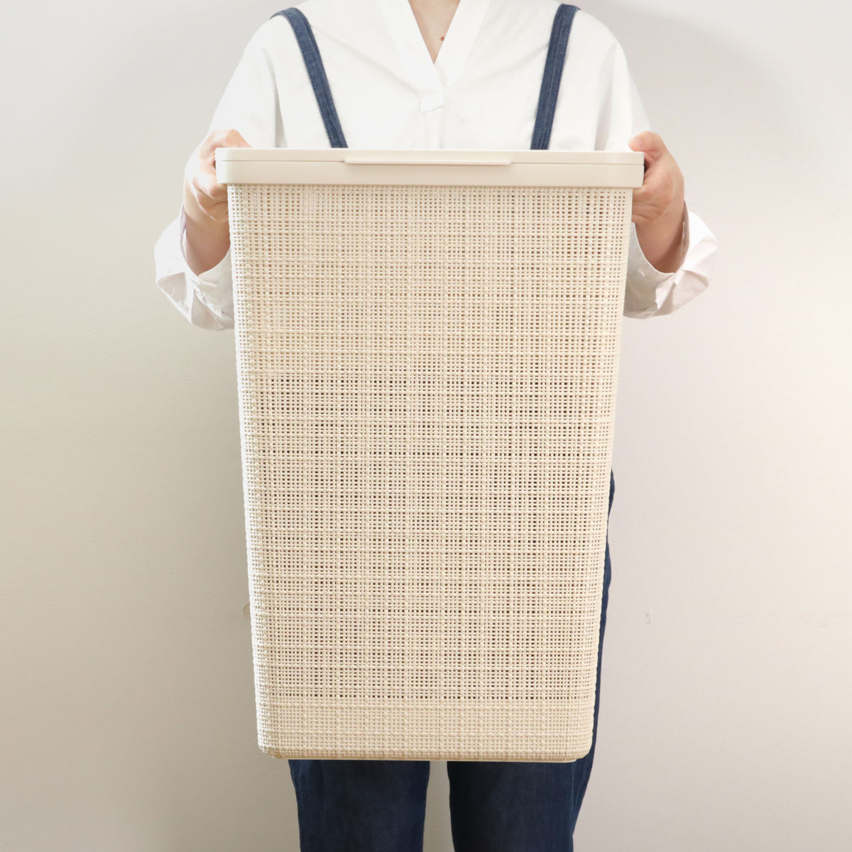 藤栄 特典付き ランドリーバスケット 蓋付き CURVER ジュート 58L