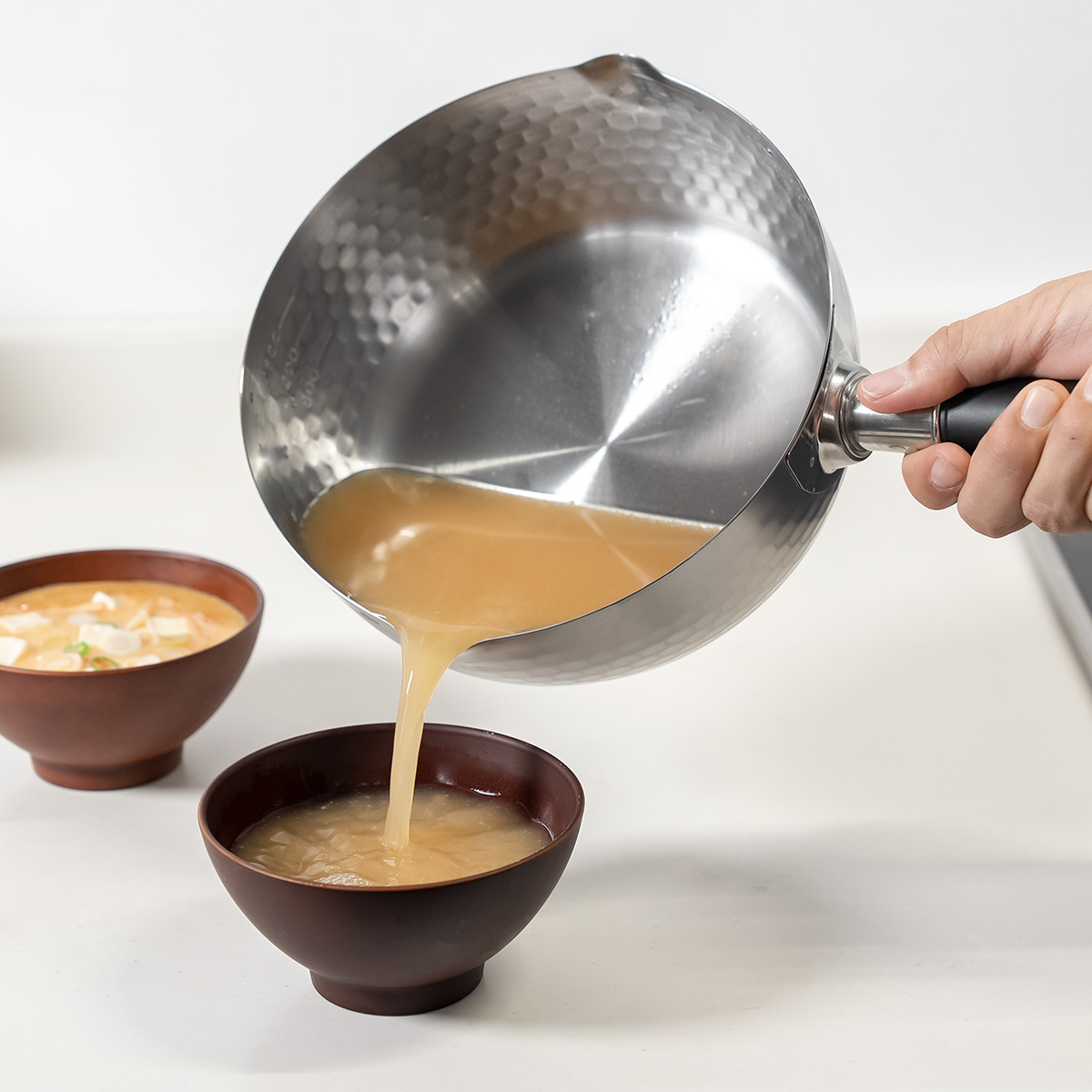 アーネスト（Arnest） 槌目雪平鍋 20cm 蓋付き 銀鱗 ステンレス製 日本