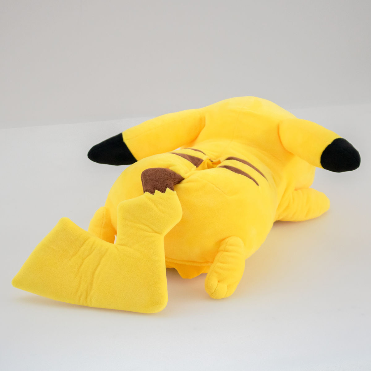 ティッシュケース ポケモン ピカチュウ 寝そべり （ ティッシュカバー