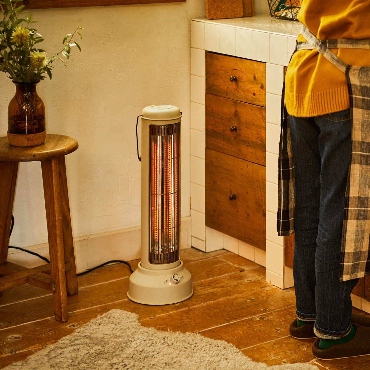 ブルーノ　電気ストーブ　美品 BRUNO（ブルーノ） ヒーター Nostal Stove Wide 首振り 電気ストーブ