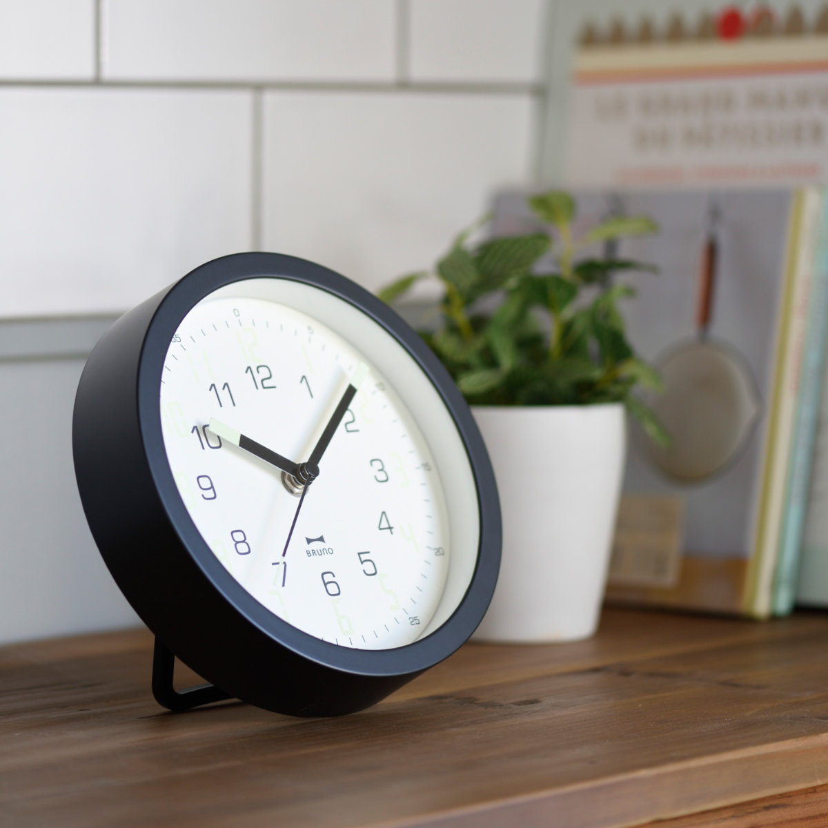 BRUNO（ブルーノ） 置掛両用時計 蓄光7セグクロック 連続秒針