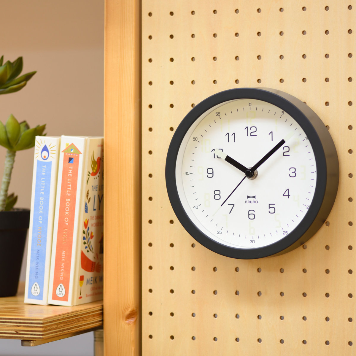 BRUNO（ブルーノ） 置掛両用時計 蓄光7セグクロック 連続秒針