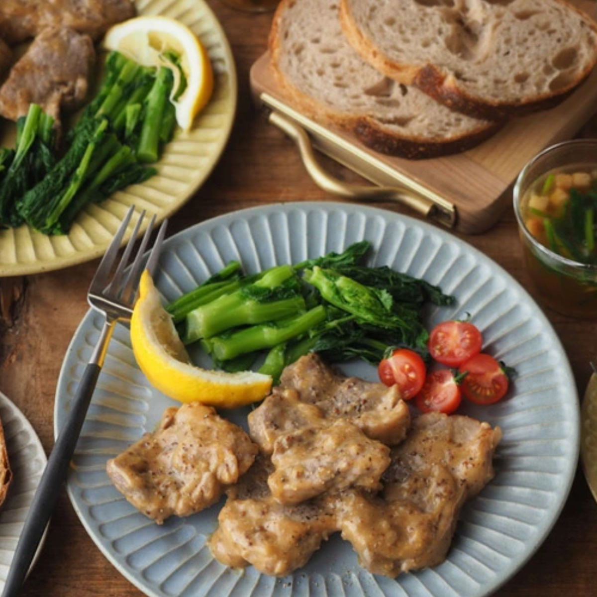 CHIPS プレート 18.5cm M ラウンド ひらひらの器 Bread&Rice パンと